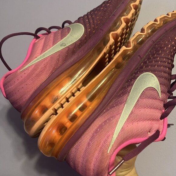 Women’s Size 10 Nike Air max Running Shoes - Picture 4 of 6